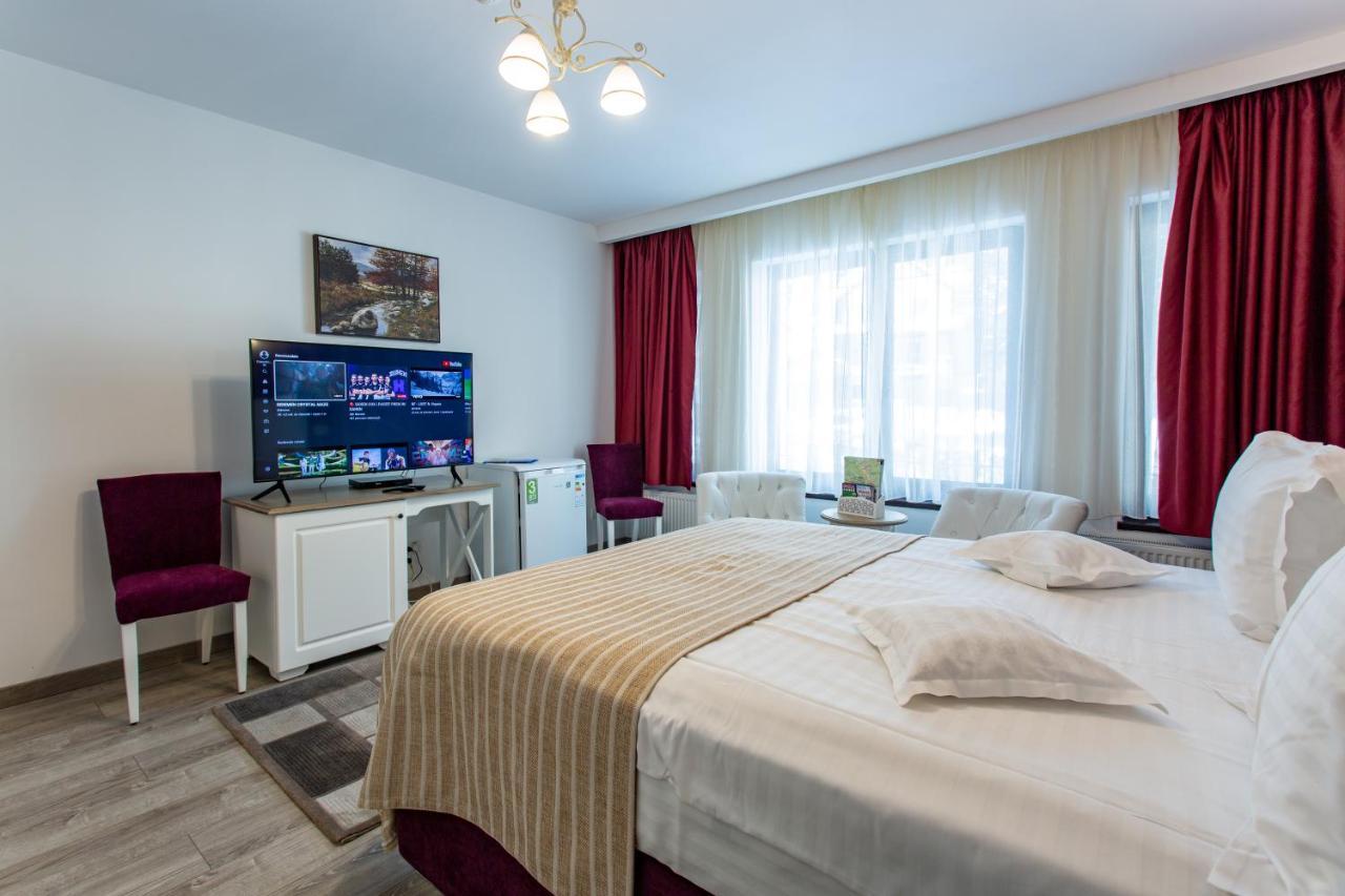 Pensiunea Carmen'S Mansion B Синая Екстериор снимка
