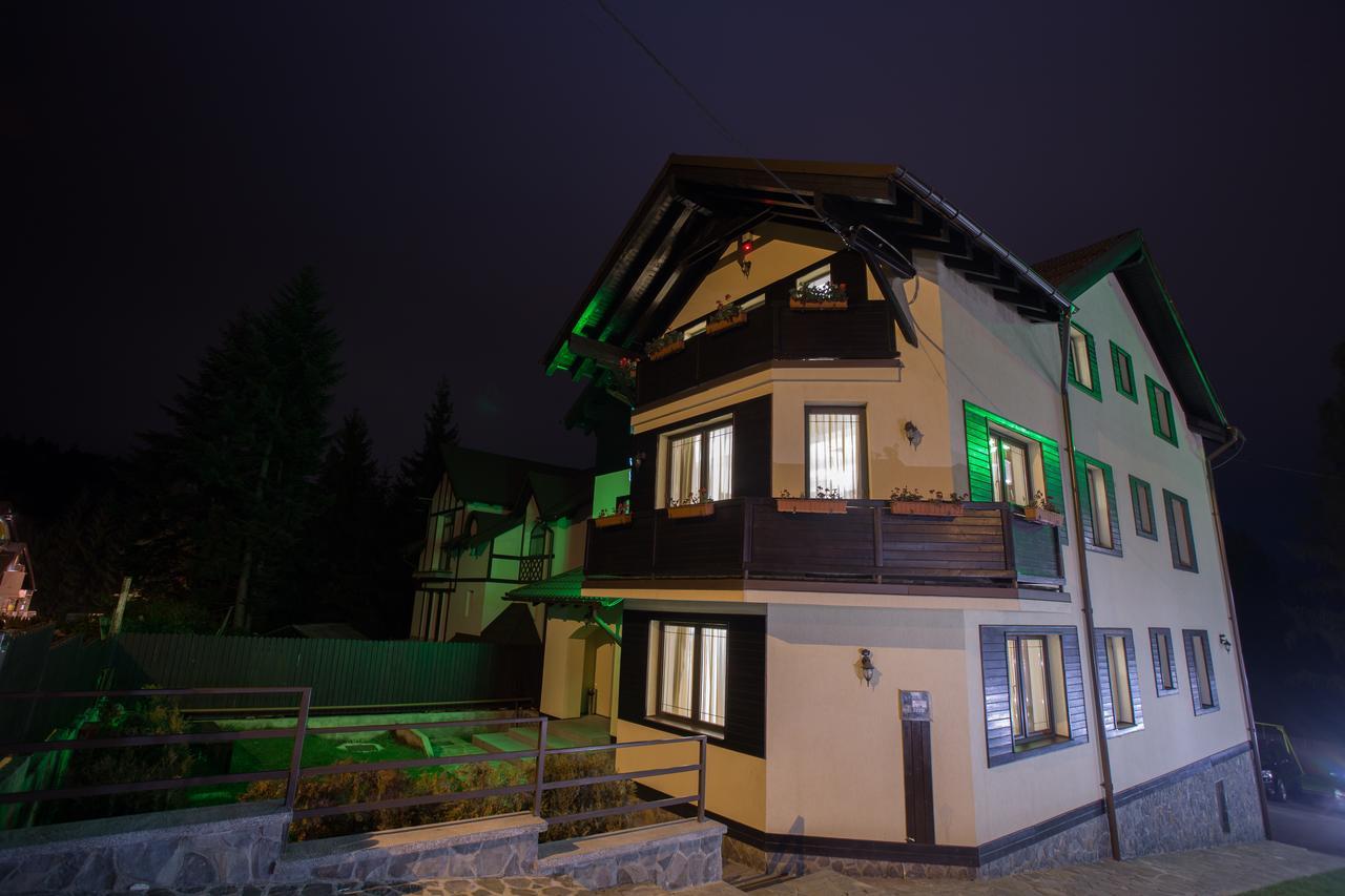 Pensiunea Carmen'S Mansion B Синая Екстериор снимка